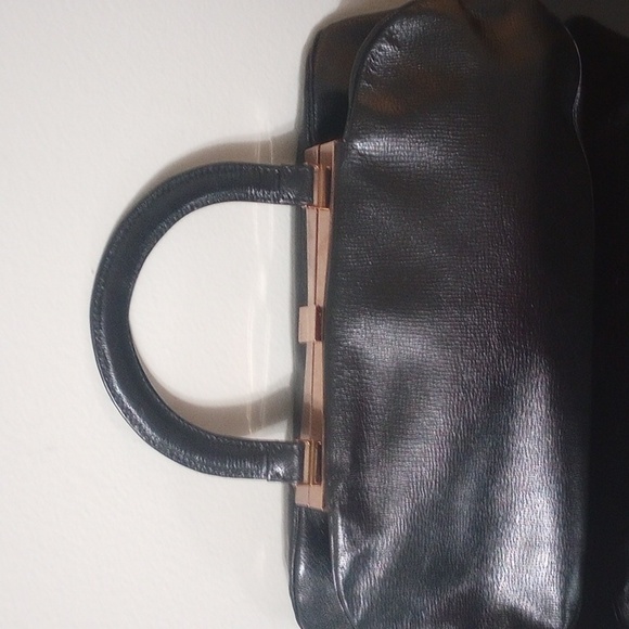 Like new vintage Blk Fendi bowling bag - Picture 7 of 7